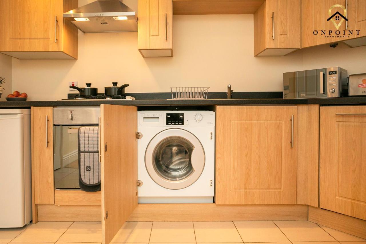 ✰Onpoint -Large 2 Bedroom Apt With Parking!✰ Nottingham Esterno foto